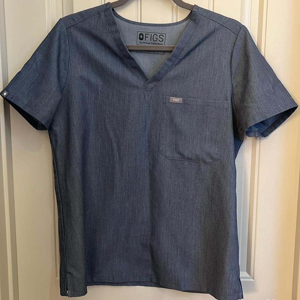 FIGS SCRUBS women’s size M